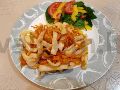 Kalmarai su daržovėmis pagrindine nuotrauka