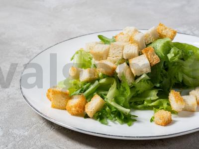 Vegetariškas „Cezario“ salotas su majonezu Žingsnis 3