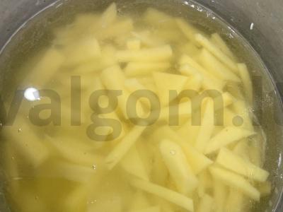 Borsčas „Aromatingas“ su žaliu svogūnu Žingsnis 6