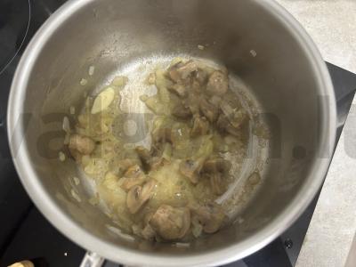 „Tom Yum“ su jūros gėrybėmis be ryžių Žingsnis 2