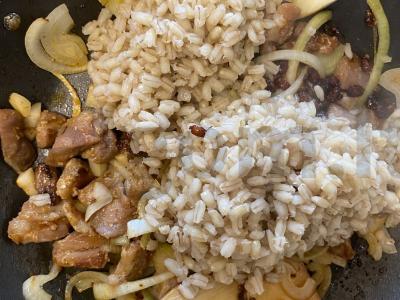 Perlovka su kiauliena paprikoje Žingsnis 5