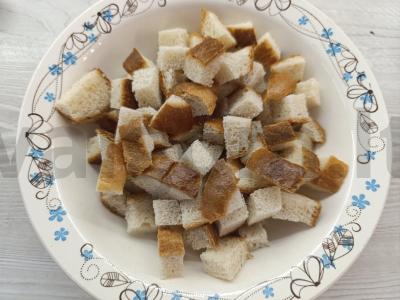 Česnakiniai skrebučiai su alyvuogių aliejumi Žingsnis 5