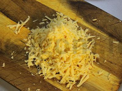 Šventinis vištienos pyragas su grybais ir šonine Žingsnis 15