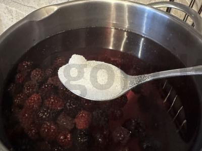 Gervuogių kompotas Žingsnis 3