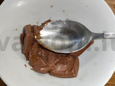 Vafliniai saldainiai šokolade su kokosų drožlėmis Žingsnis 6