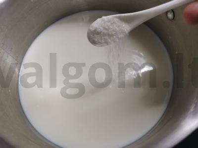 Manų košė su razinomis Žingsnis 1