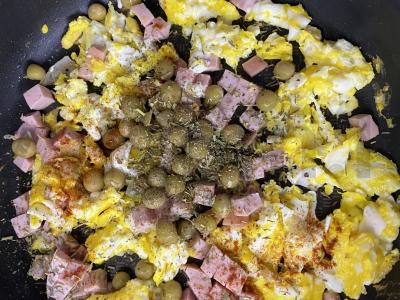 Kiaušiniai su žirniais ir dešra Žingsnis 5