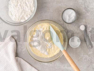 Skanus keksiukas su razinomis Žingsnis 4