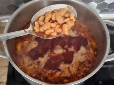 Borsčas su jautienos kaulu ir konservuotomis pupelėmis Žingsnis 7