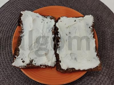 Sveikas užkandis arba sumuštinis su žuvimi Žingsnis 1