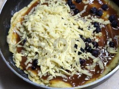 Tarkuotas pyragas su uogiene ir uogomis Žingsnis 11