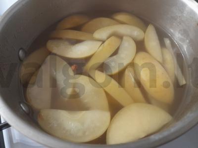 Kompotas su obuoliais ir razinomis Žingsnis 8