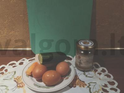 Kiaušiniai su daržovėmis Žingsnis 1