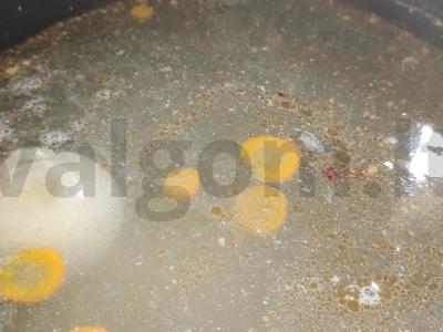 Pirmas patiekalas „Upėtakio žuvis“ Žingsnis 6