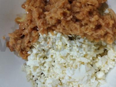 Skani salotos su konservuotomis sardinėmis ir obuoliu Žingsnis 3