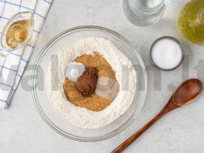 Vegetariškas šokoladinis vyšnių tortas Žingsnis 1