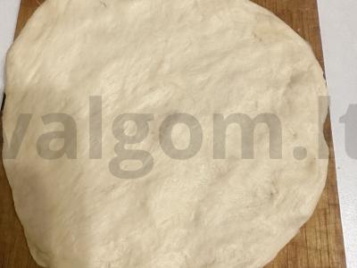 Pica su grybais, kumpiu ir mocarela Žingsnis 1