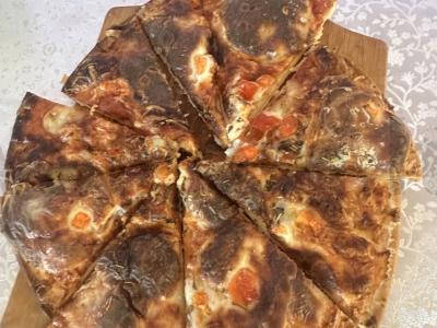 Pica su grybais, kumpiu ir mocarela pagrindine nuotrauka