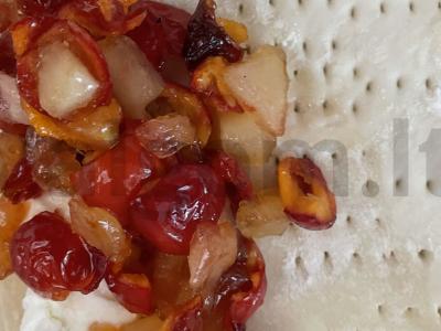 Sluoksniuotos bandelės su šermukšniu ir obuoliu Žingsnis 4