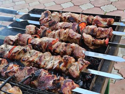 Švelnus šašlykas ant anglių pagrindine nuotrauka