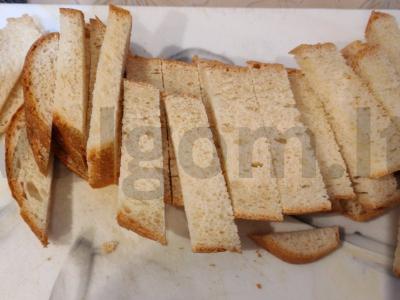 Sausainiai su sūrio padažu Žingsnis 1