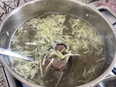 Kvapnus boršas su jautiena Žingsnis 4