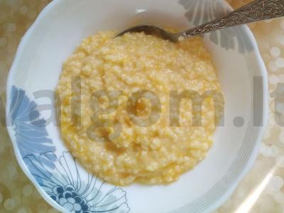 Kukurūzų košė su moliūgu „Saulėta“ pagrindine nuotrauka