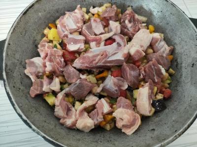 Čanakhai su aviena ir konservuotais pupelėmis Žingsnis 4