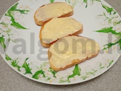 Sumuštiniai su šprotų ir kiviais Žingsnis 3