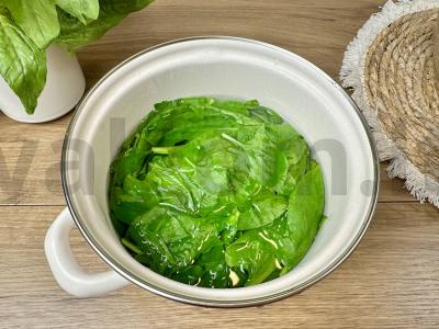 Špinatų makaronai su grietininiu karriu Žingsnis 1