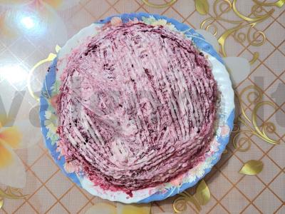 Silkė po raudonu kailiu pagrindine nuotrauka