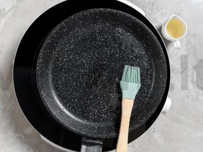 Pankūkos su pienu ir skylutėmis Žingsnis 3