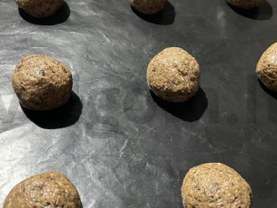 Sausainiai su kartokuoju šokoladu ir avižomis prie arbatos Žingsnis 7