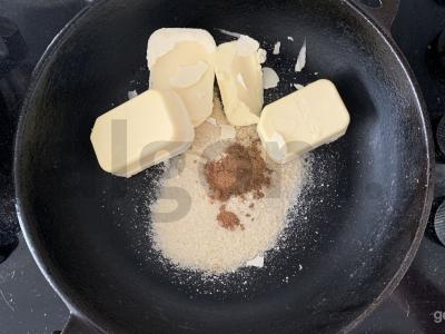 Varenyky su aviečių džemu, džiūvėsėlių ir cinamono mišiniu Žingsnis 1