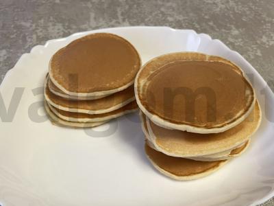 Be glitimo ryžių miltų blynai pagrindine nuotrauka