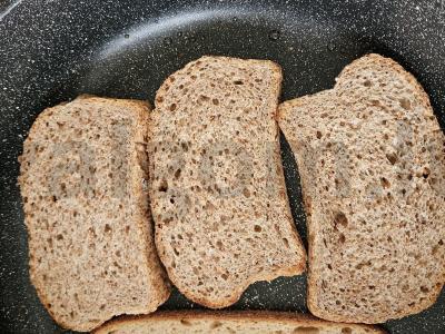 Krustingi skrebučiai su upėtakiu ir avokadu Žingsnis 1