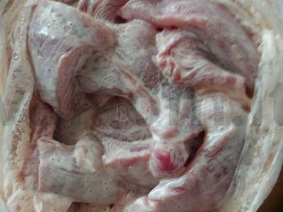 Mėsa prancūziškai su bulvėmis Žingsnis 1