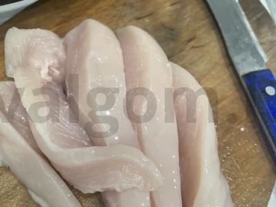 Kvapnūs vištienos stripsai su sūriu Žingsnis 1