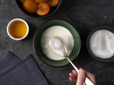 Abrikosų gratinas Žingsnis 1