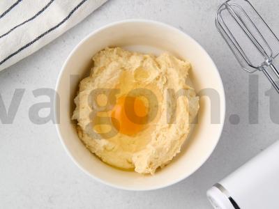 Namų braškinis tortas Žingsnis 3