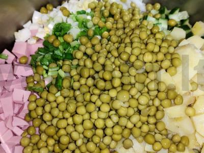 Salotas „Olivje su žaliu svogūnu“ Žingsnis 10