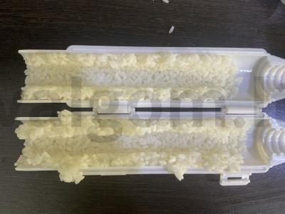 Rulonai su krabų lazdelėmis ir varškės sūriu Žingsnis 3