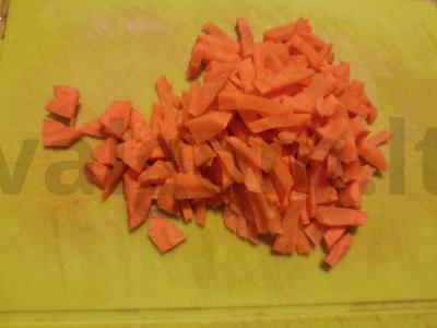 Dietinis triušio ir žaliųjų žirnelių sriuba Žingsnis 3