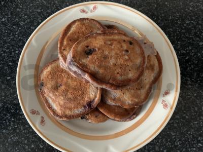 Vaikų varškės blynai su mėlynėmis Žingsnis 7