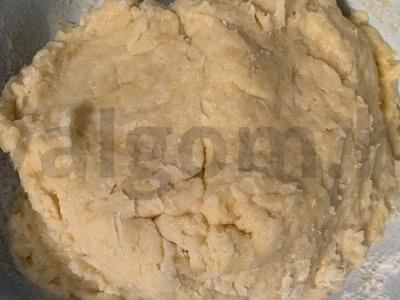 Smėlinis pyragas su braškėmis ir braškių želė Žingsnis 3