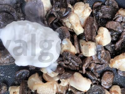 Makaronai su grybais ir vištiena Žingsnis 4