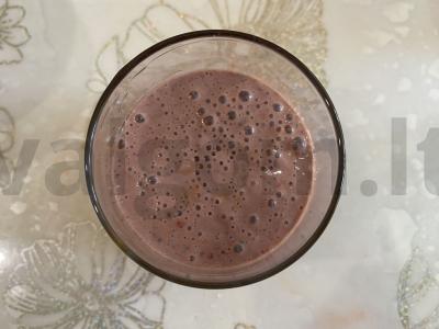 Šokoladinis braškių smoothie su chia sėklomis Žingsnis 5