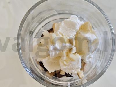 Mėlynių trifle su ledais Žingsnis 3