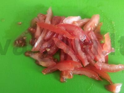 Salotos su vištiena ir greitai paruošiamomis makaronais Žingsnis 4