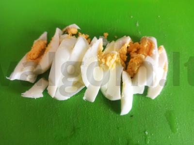 Salotos su vištiena ir greitai paruošiamomis makaronais Žingsnis 6